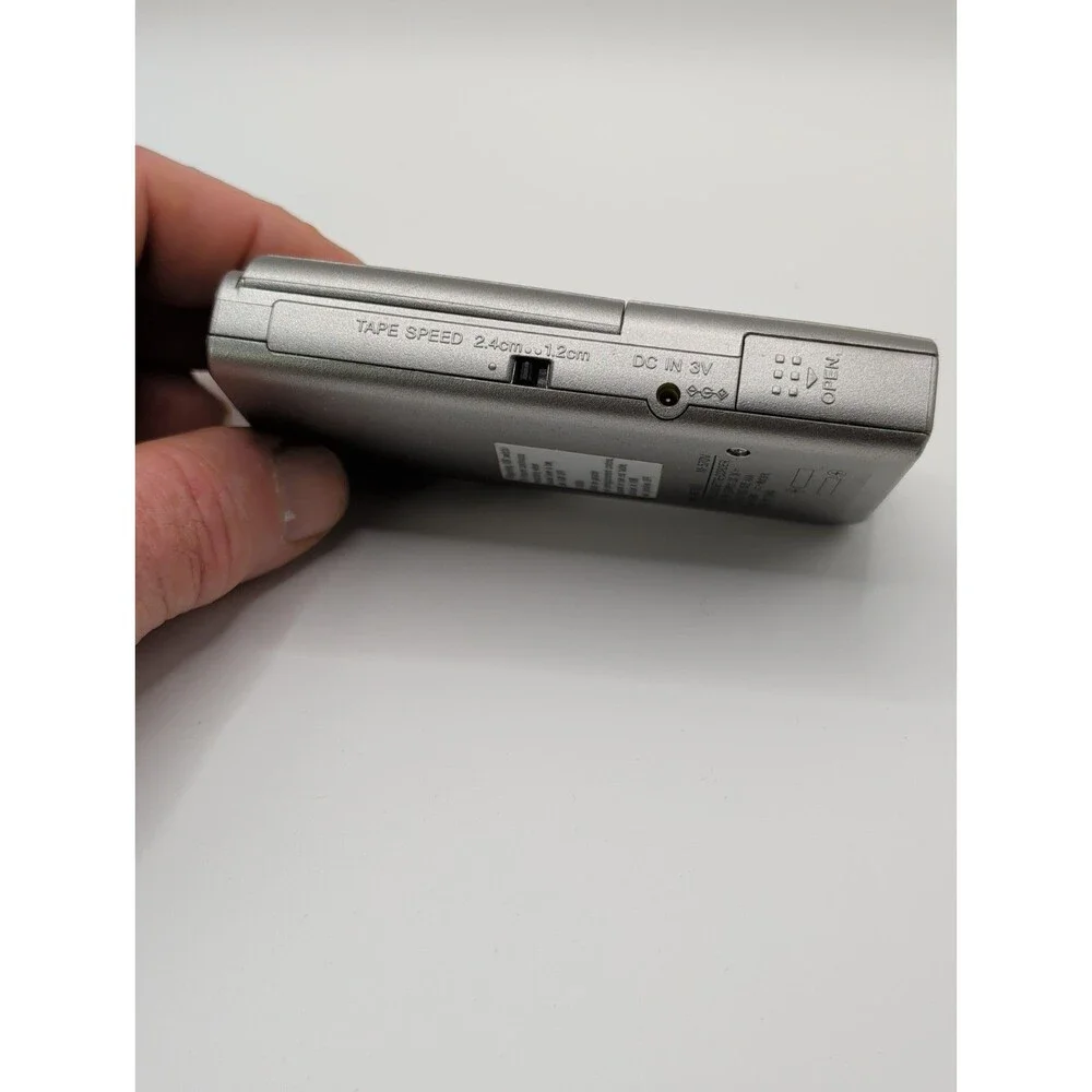 Sony M-570V Handheld Cassette Voice Recorder